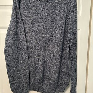St. John's Bay Men's Heathered Blue Crewneck Sweater